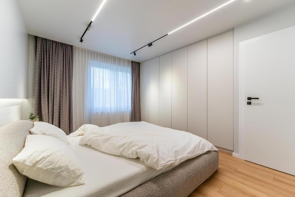 Central Epic Apartment-Self Check In أراد المظهر الخارجي الصورة