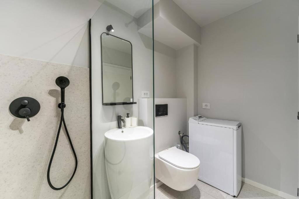 Central Epic Apartment-Self Check In أراد المظهر الخارجي الصورة